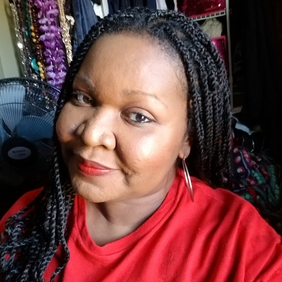 Meet your Posher, Kenesha - Picture 1 of 1